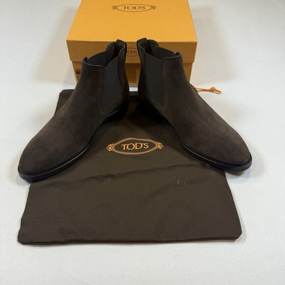Tod’s SUEDE CHELSEA BOOTS Size 8UK/9.5US New With Box & Receipt MSRP $695 main image 4